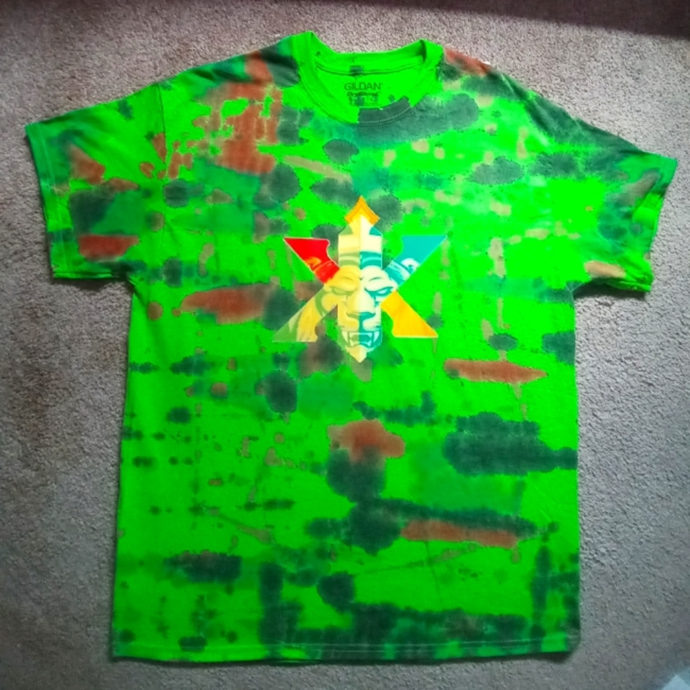 Tie dye clothing king and queen logo design